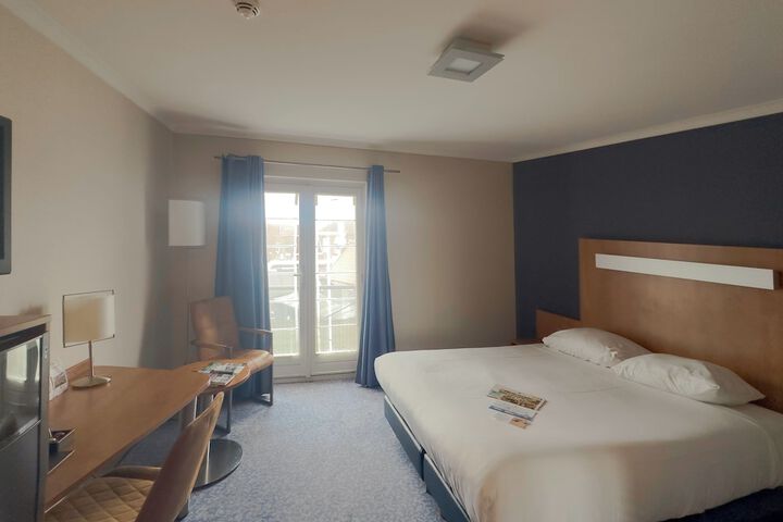 Room 36 of 50