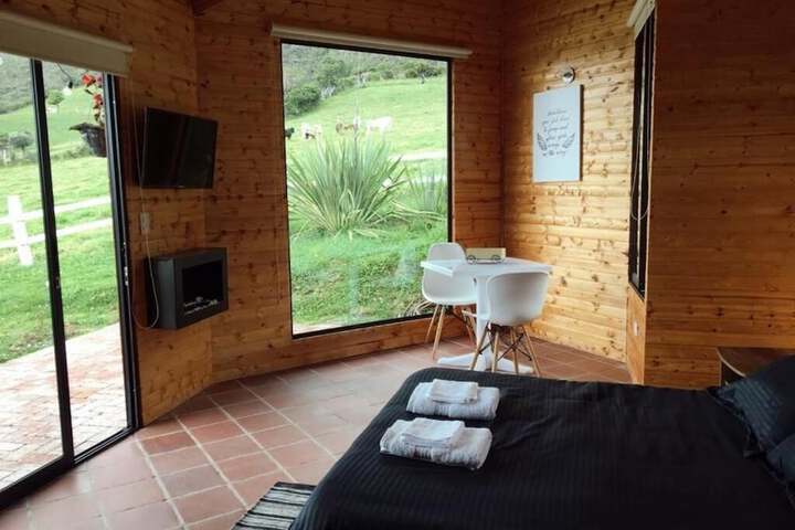 Room 2 of 44