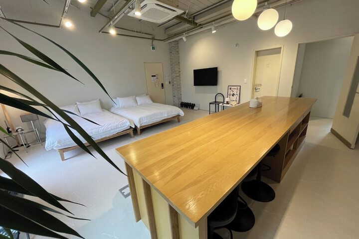 Room 26 of 49