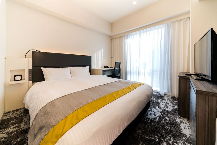 Room 5 of 31