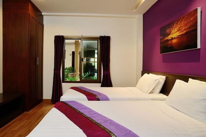Room 3 of 54