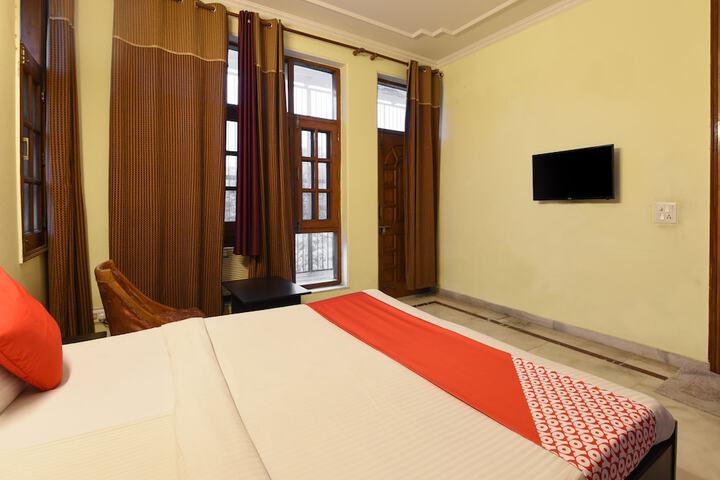 Room 15 of 19