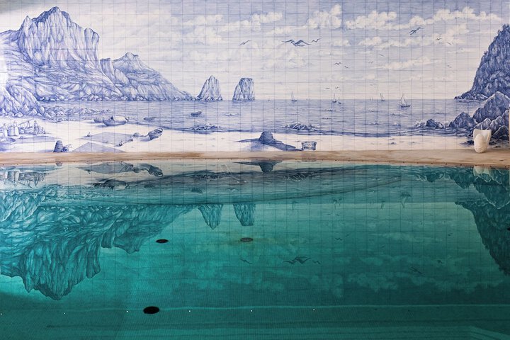 Pool 124 of 250