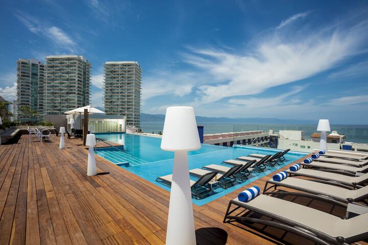 Pools & Facilities