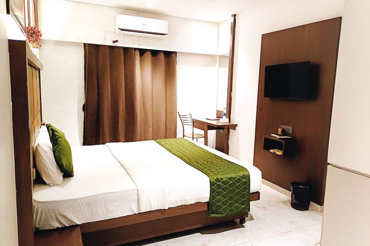 Room 15 of 41