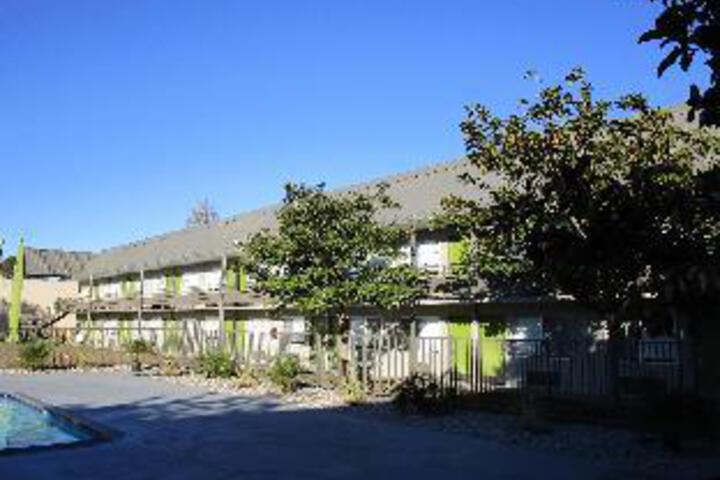Image of SureStay Plus by Best Western Point Richmond