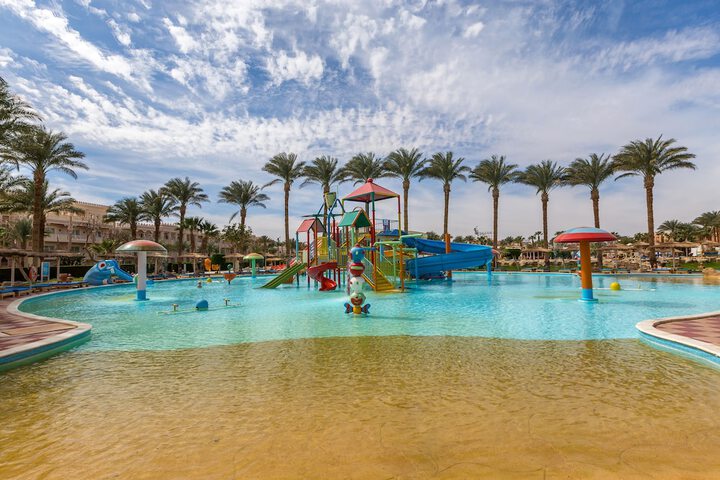 Pool 56 of 220