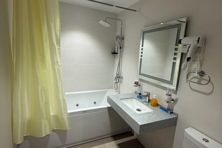 Room 13 of 13