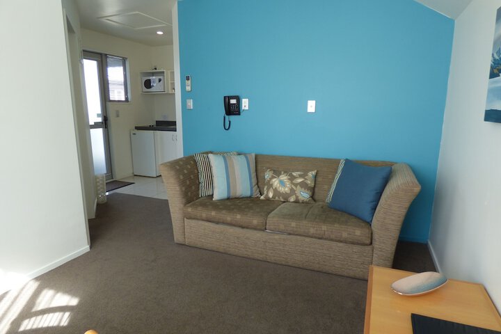 Room 21 of 35