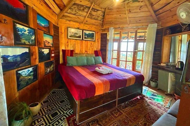 Room 16 of 49