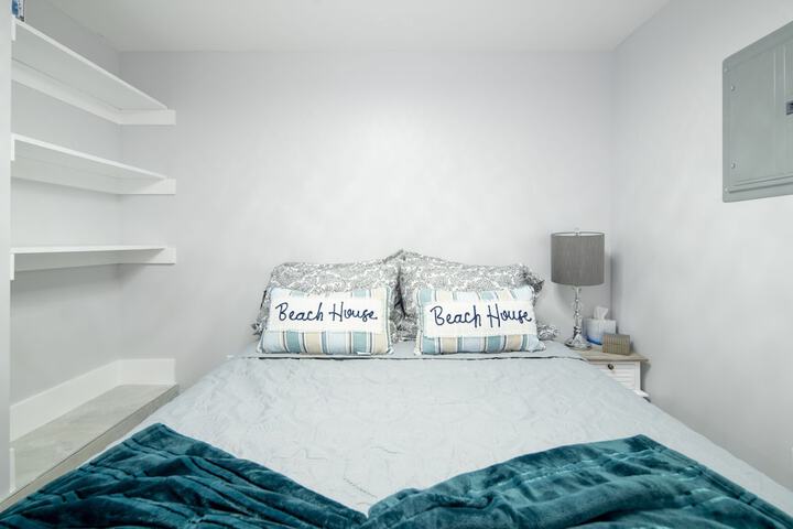 Room 28 of 129
