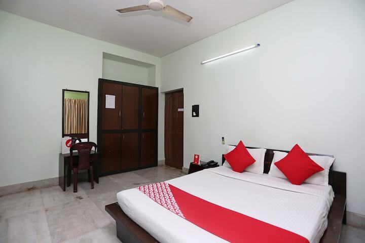 Room 15 of 23