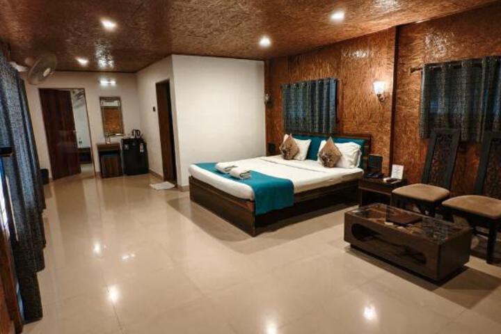 Whispering Woods Resort-Lonavala