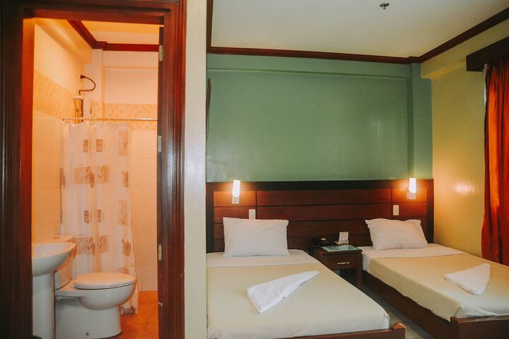 Room 13 of 26