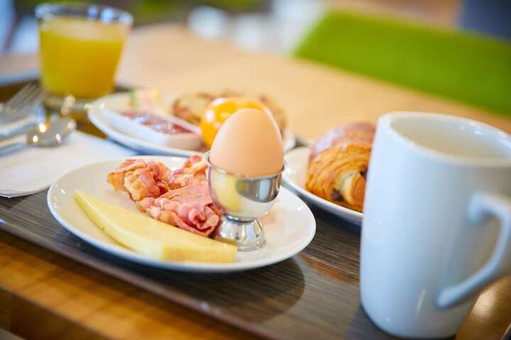 Breakfast/Coffee Service 15 of 34