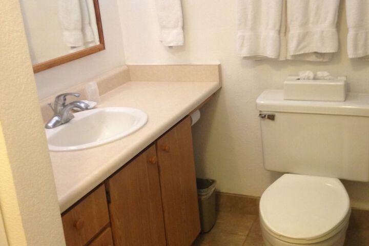 Room 348 of 484