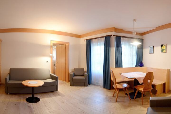 Room 37 of 72