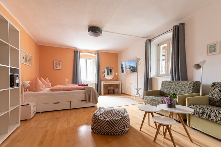 Room 4 of 53