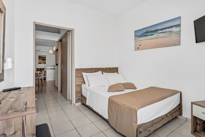 Room 10 of 49