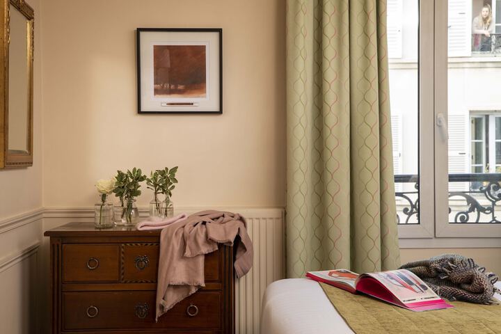 Room 26 of 62