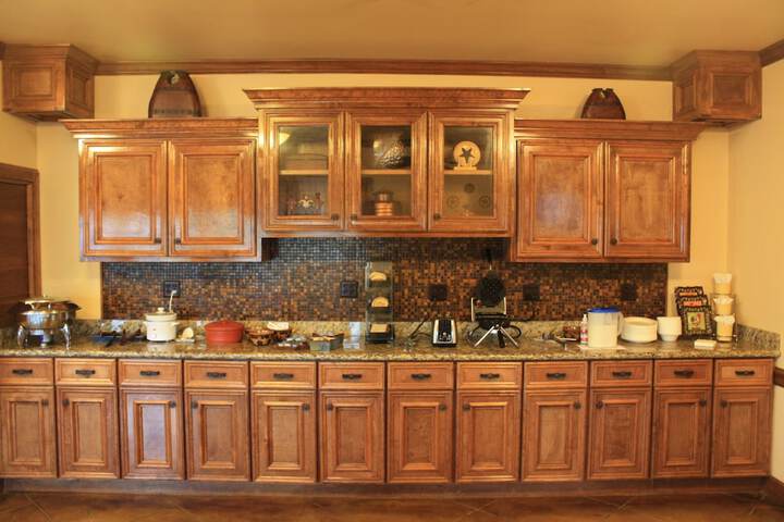 Breakfast/Coffee Service 28 of 53