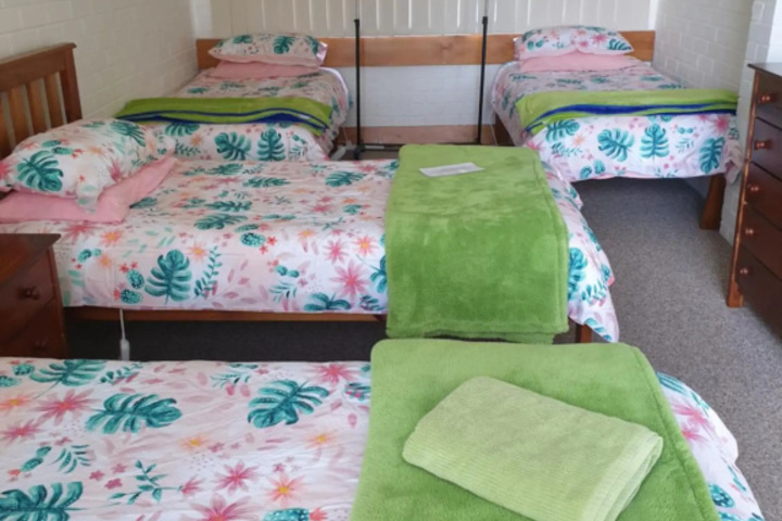 Room 5 of 13