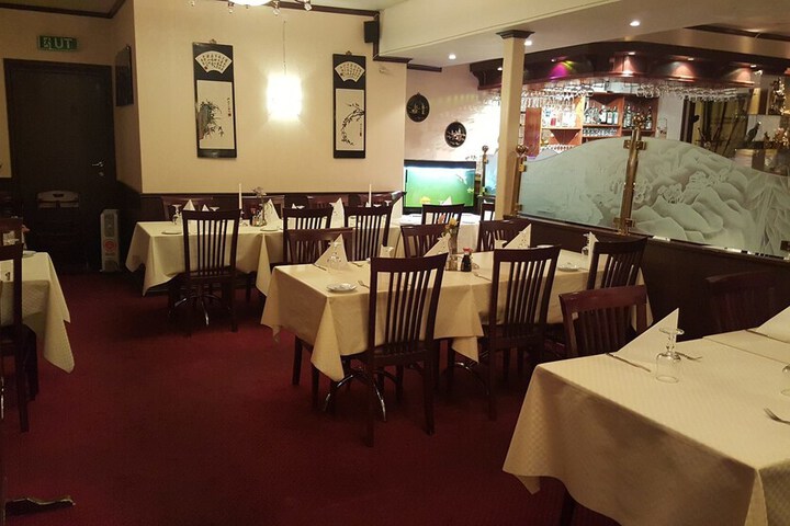 Dining 16 of 24