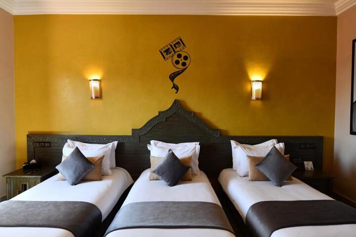 Room 11 of 77