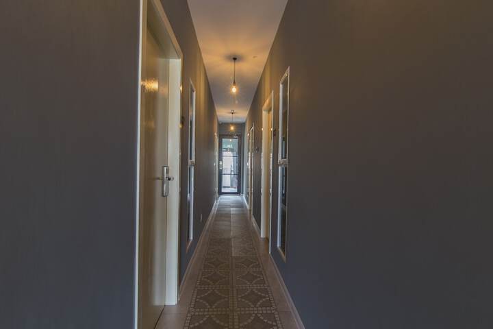 Ballroom/Hall 20 of 27