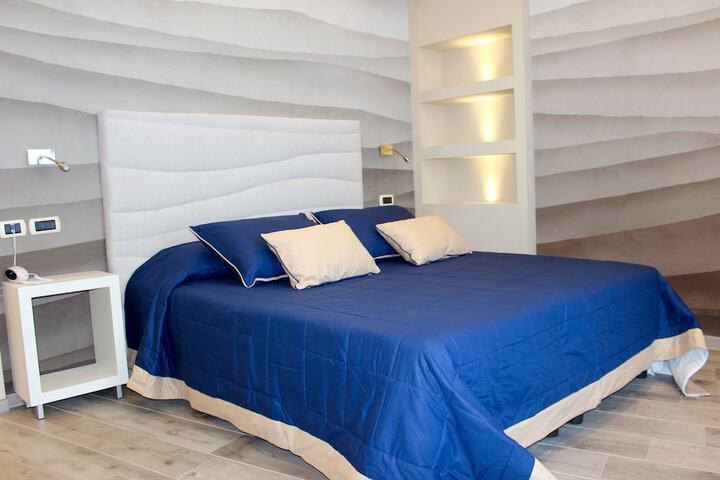 Room 40 of 85