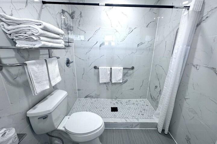 Room 14 of 23