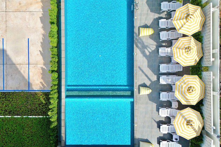 Pool 59 of 120