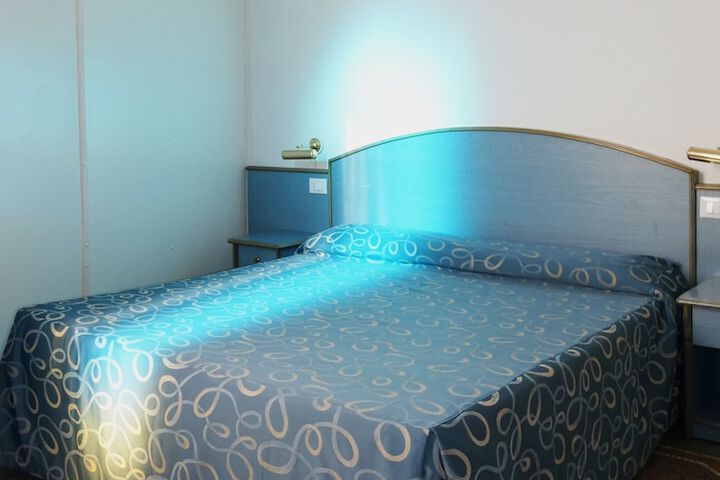 Room 11 of 46