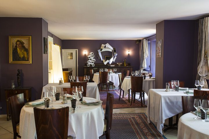Dining 43 of 63
