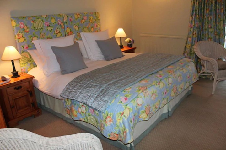 Room 12 of 64