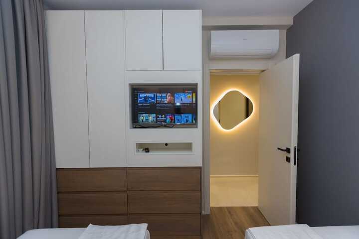 Room 110 of 201