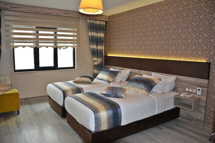 Room 15 of 40