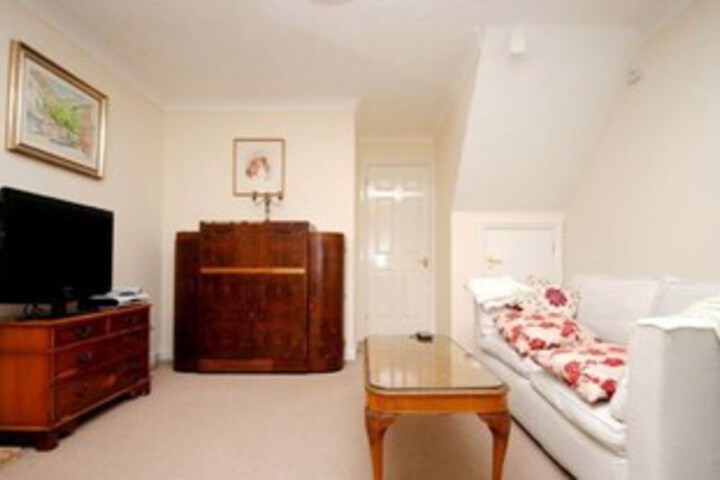 Room 28 of 30