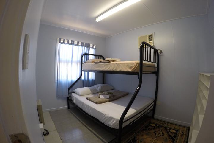 Room 4 of 22