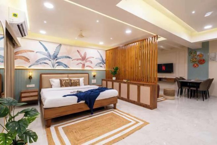 Room 12 of 24