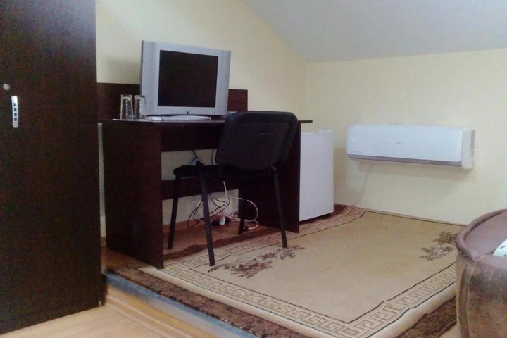 Room 21 of 26