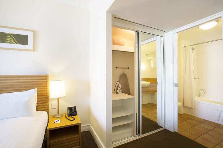 Room 59 of 135