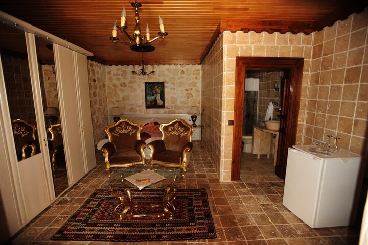 Room 30 of 76