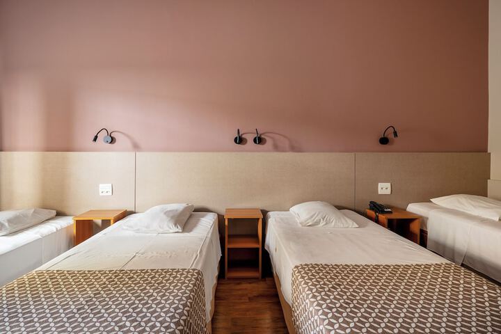 Room 18 of 38