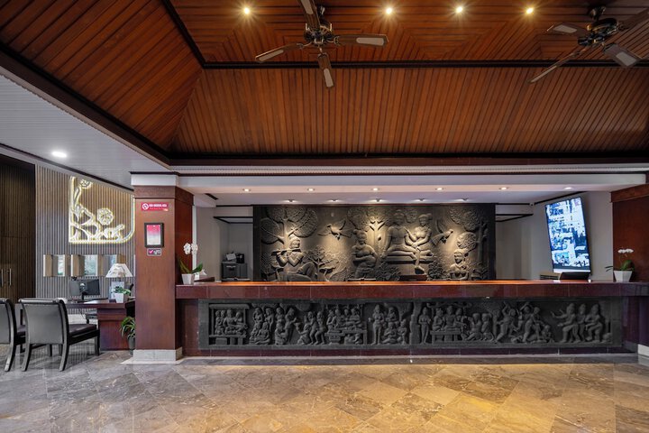 Check-in/check-out kiosk