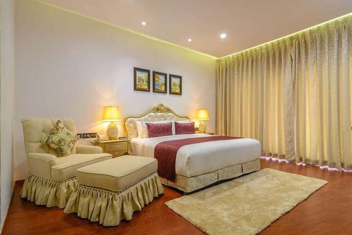 Room 40 of 81
