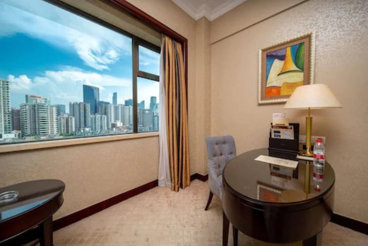 Room 43 of 163