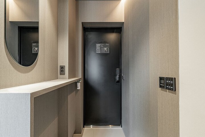 Room 21 of 36
