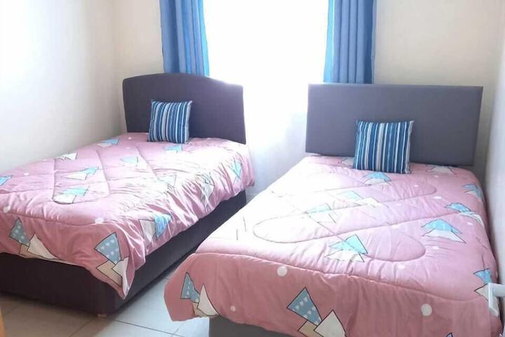 Room 9 of 39