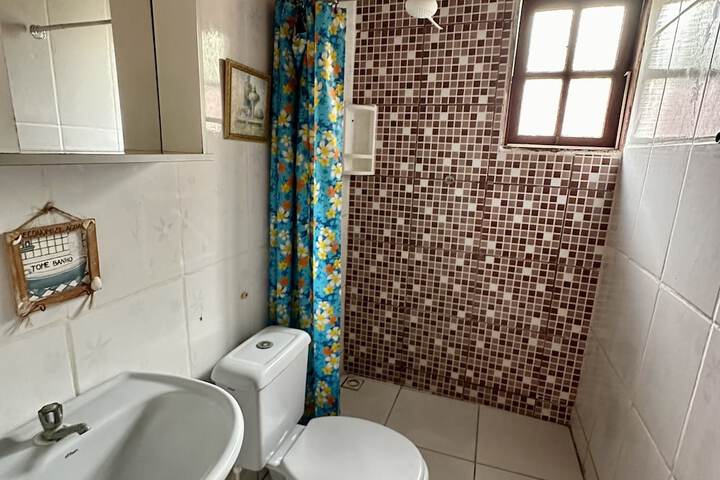 Room 33 of 47